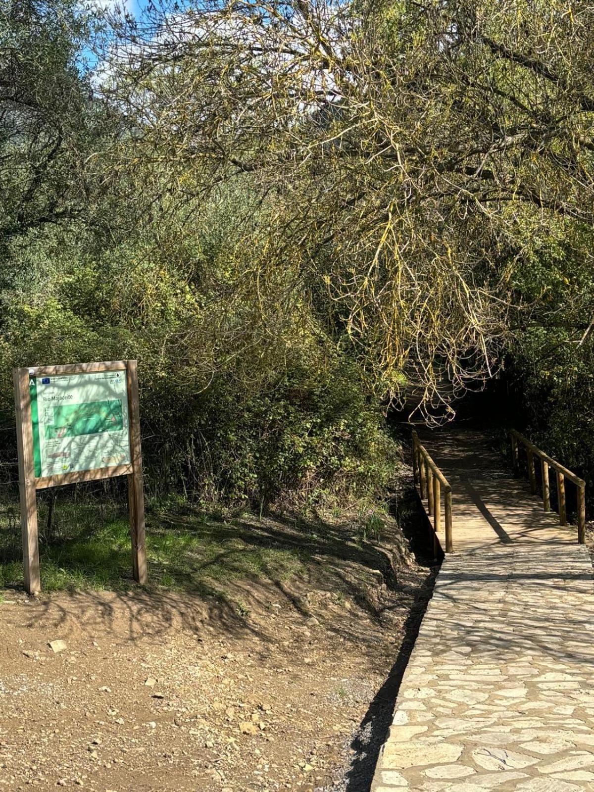 El Rincon De Las Higueras El Bosque Exterior photo